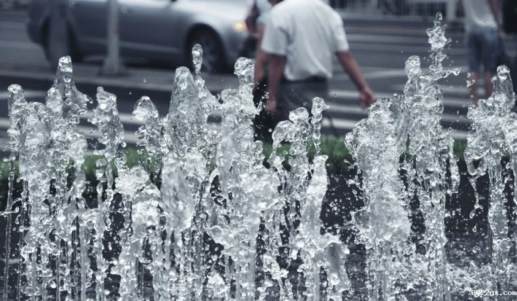 因拖欠污水处理费，污水厂起诉县政府索赔5.7亿，当地拟回购化债